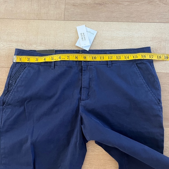 BANANA REPUBLIC Cotton Slim Ankle Pant in Navy - Picture 9 of 9